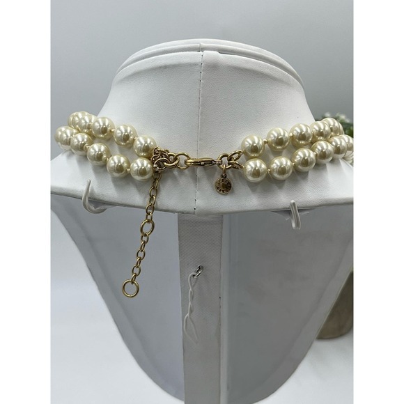 J. Crew Pearl and Rhinestone Cluster
Costume hand knotted Statement Necklace - Picture 8 of 14